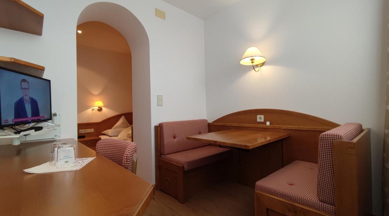 Hotel Zebru Solda Esterno foto